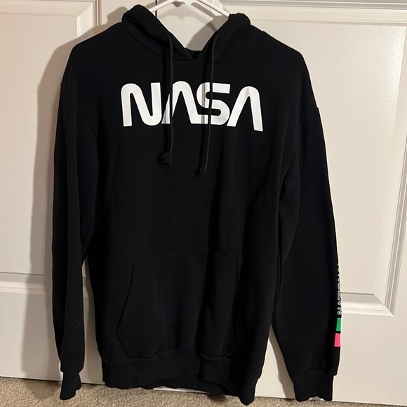 NASA hoodie! - Picture 1 of 4